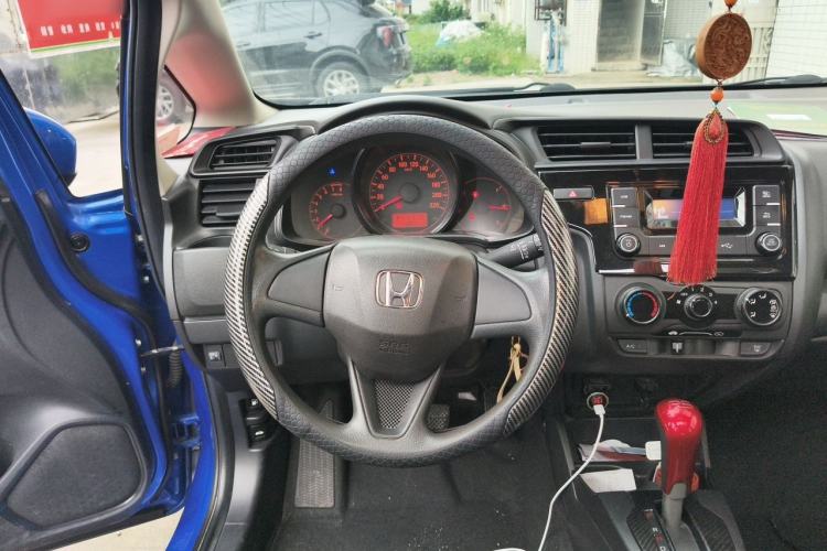 Used Honda Fit 2018 1.5L CVT Comfort Sunroof Version Steering Wheel