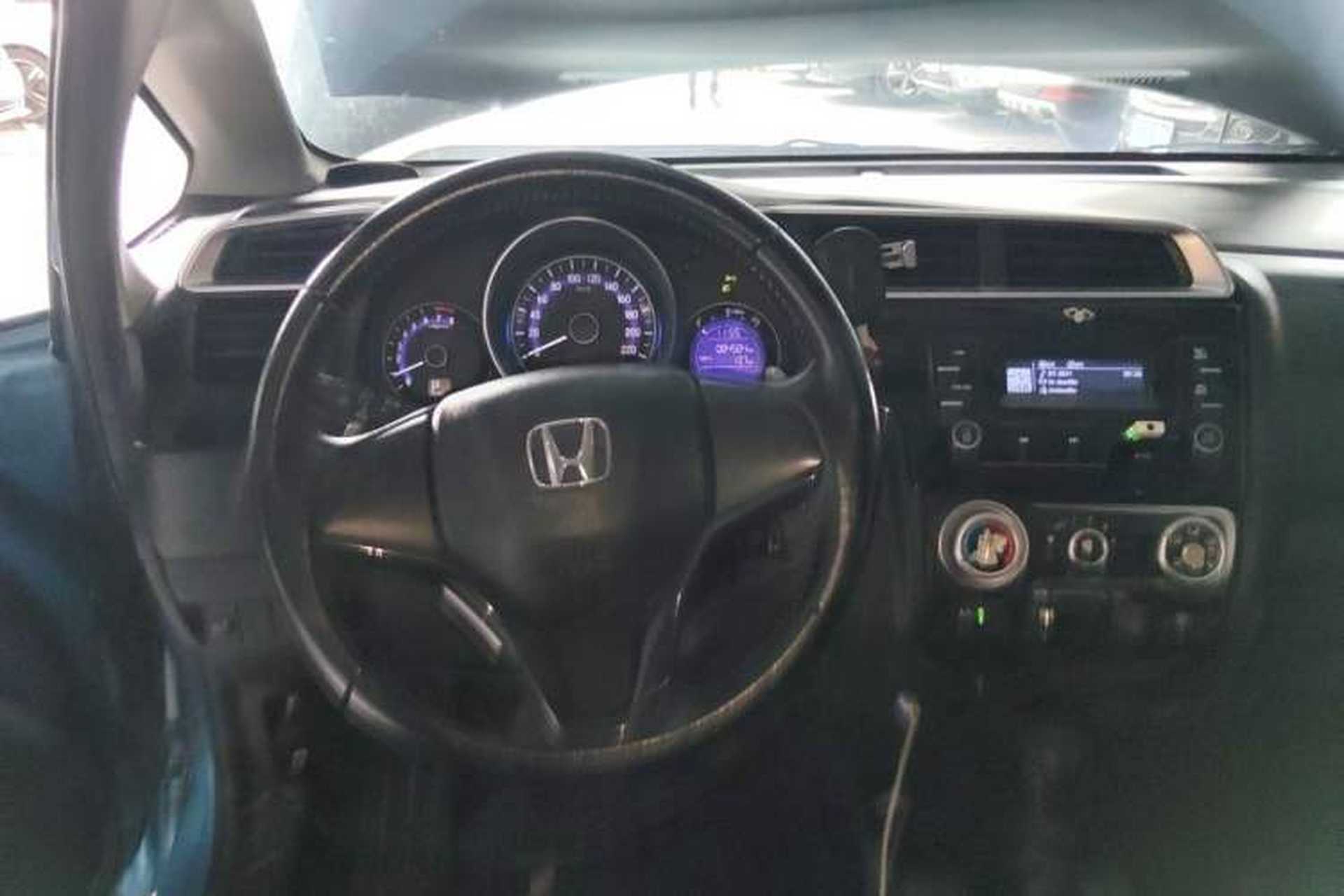 Used Honda Fit 2018 1.5L CVT Trendy Run+ Edition Steering Wheel