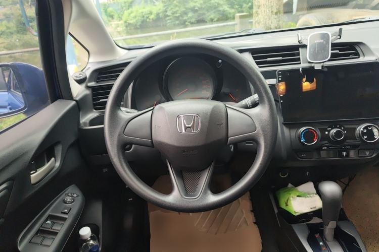 Used Honda Fit 2018 1.5L CVT Comfort Sunroof Version Steering Wheel