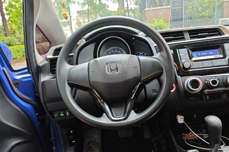 Used Honda Fit 2018 1.5L CVT Luxury Edition Steering Wheel
