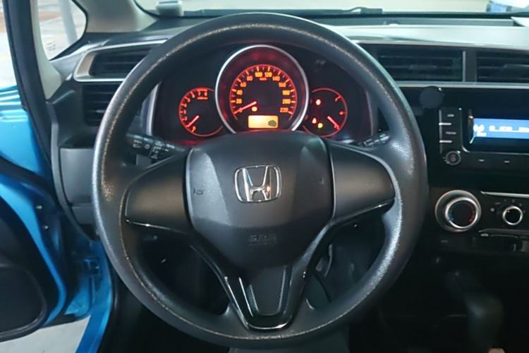 Used Honda Fit 2018 1.5L CVT Trendy Sports Edition Steering Wheel