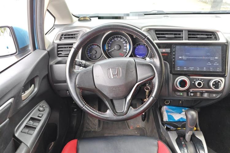 Used Honda Fit 2018 1.5L CVT Trendy Run+ Edition Steering Wheel