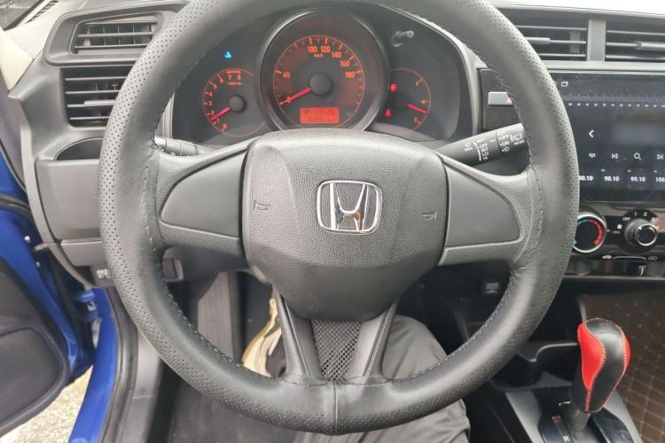 Used Honda Fit 2018 1.5L CVT Comfort Sunroof Version Steering Wheel