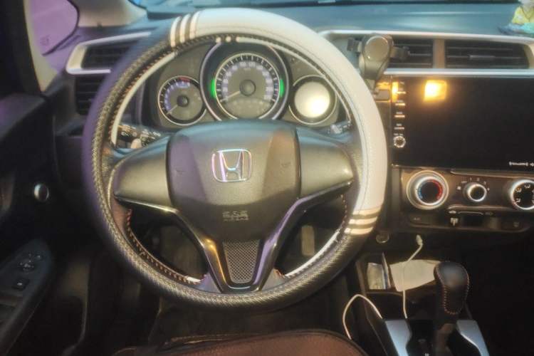 Used Honda Fit 2018 1.5L CVT Trendy Run+ Edition Steering Wheel