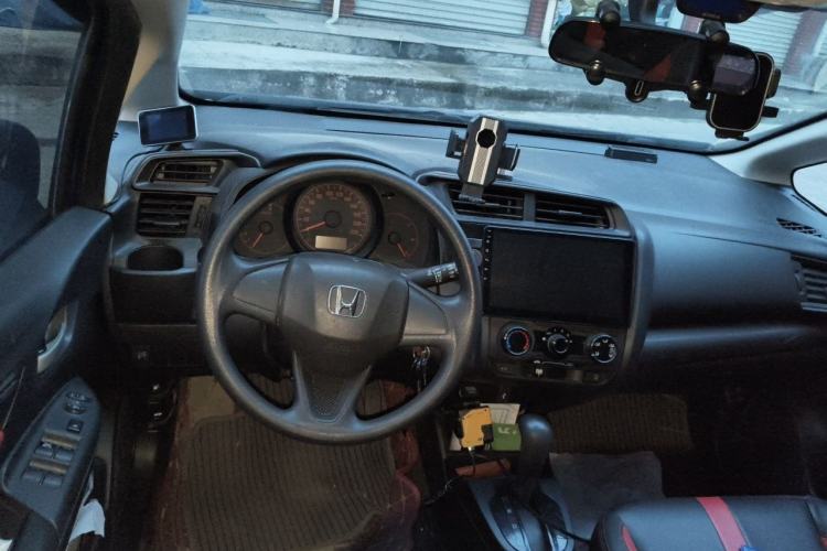 Used Honda Fit 2018 1.5L CVT Comfort Sunroof Version Steering Wheel