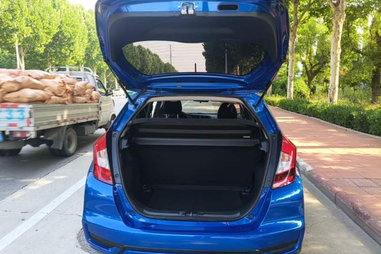 Used Honda Fit 2018 1.5L CVT Comfort Version Trunk