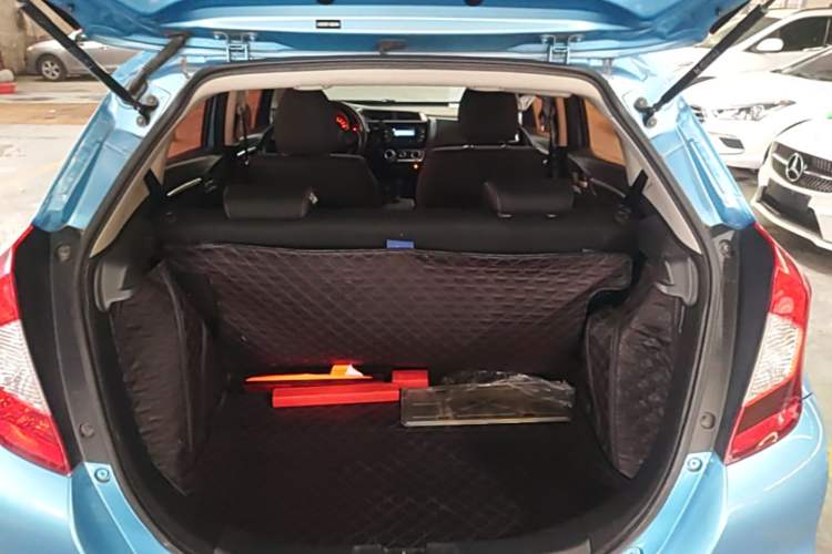 Used Honda Fit 2018 1.5L CVT Trendy Sports Edition Trunk