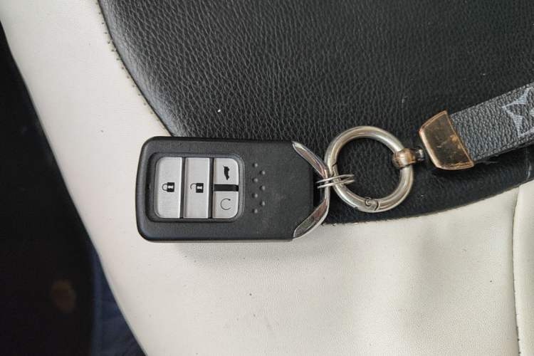 Used Honda Fit 2018 1.5L CVT Comfort Sunroof Version Vehicle Key