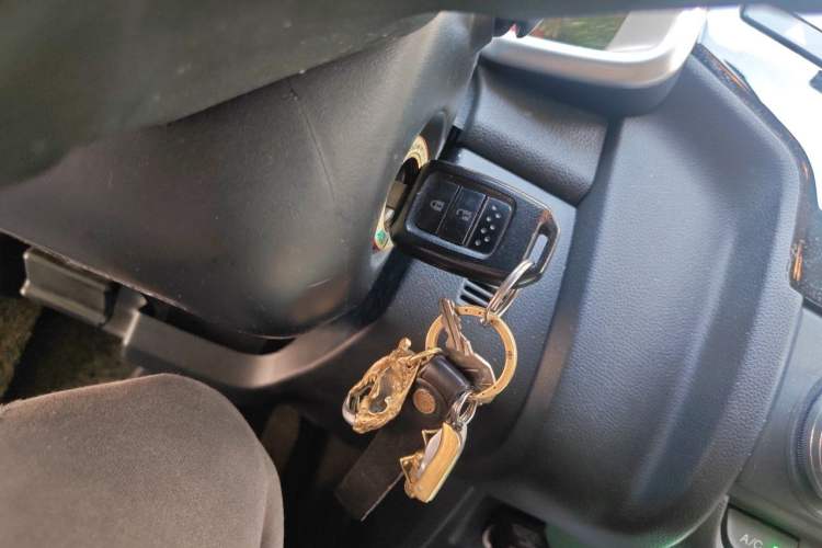 Used Honda Fit 2018 1.5L CVT Comfort Sunroof Version Vehicle Key