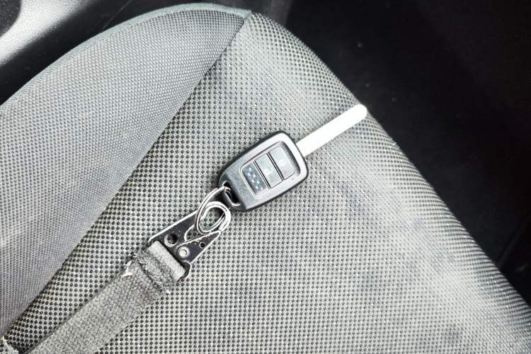 Used Honda Fit 2018 1.5L CVT Comfort Sunroof Version Vehicle Key