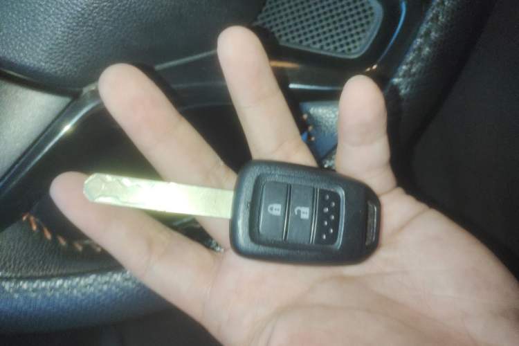 Used Honda Fit 2018 1.5L CVT Trendy Run+ Edition Vehicle Key
