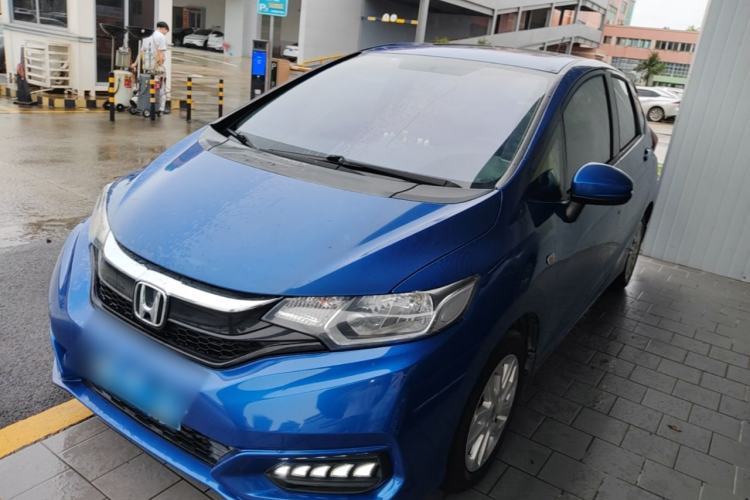 Used Honda Fit 2018 1.5L CVT Comfort Sunroof Version Guazi used car, China used car export, Used car for sale, Used  cars, Cheapest cars for sale