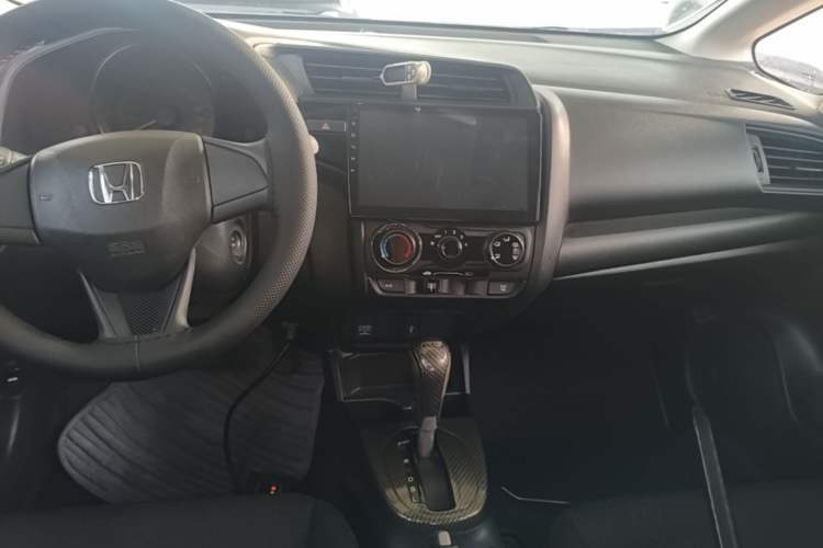 Used Honda Fit 2018 1.5L CVT Comfort Version Audio And AC Panel