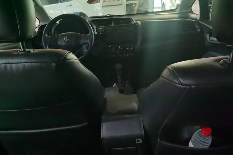 Used Honda Fit 2018 1.5L CVT Comfort Sunroof Version Interior 2
