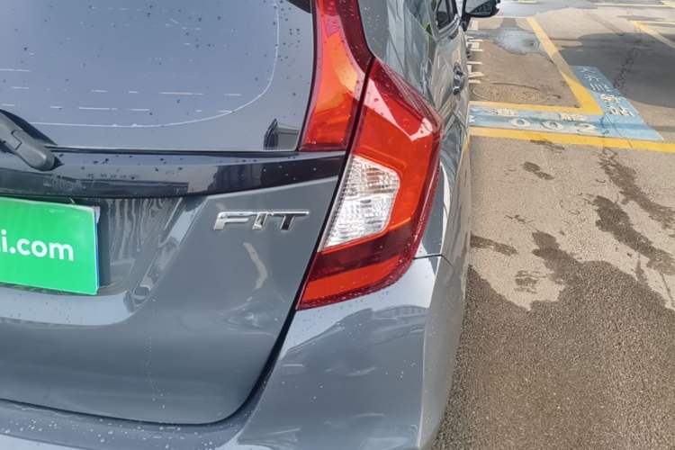 Used Honda Fit 2018 1.5L CVT Comfort Version Right Rear Taillight