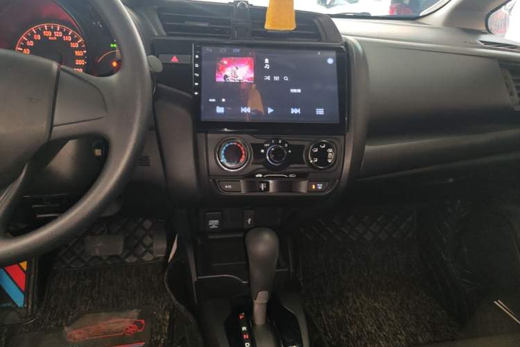 Used Honda Fit 2018 1.5L CVT Comfort Version Audio And AC Panel