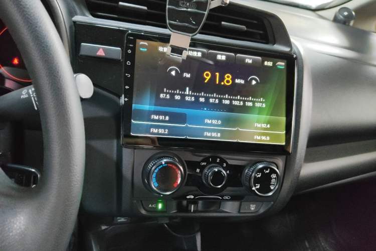 Used Honda Fit 2018 1.5L CVT Comfort Sunroof Version Audio And AC Panel