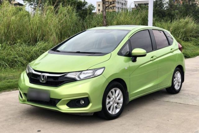 Used Honda Fit 2018 1.5L CVT Comfort Sunroof Version