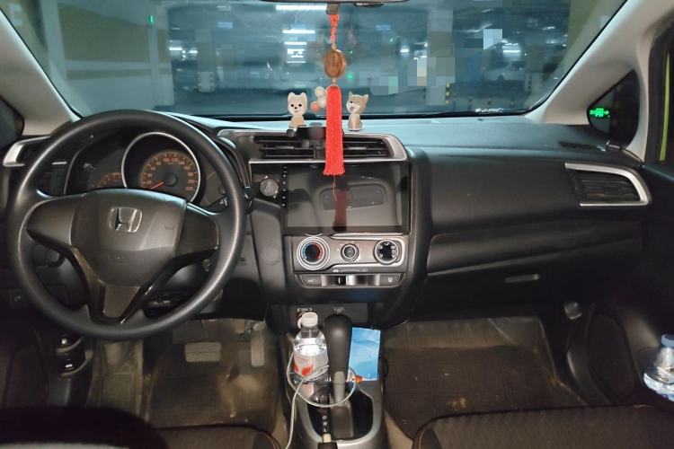 Used Honda Fit 2018 1.5L CVT Trendy Sports Edition Center Console