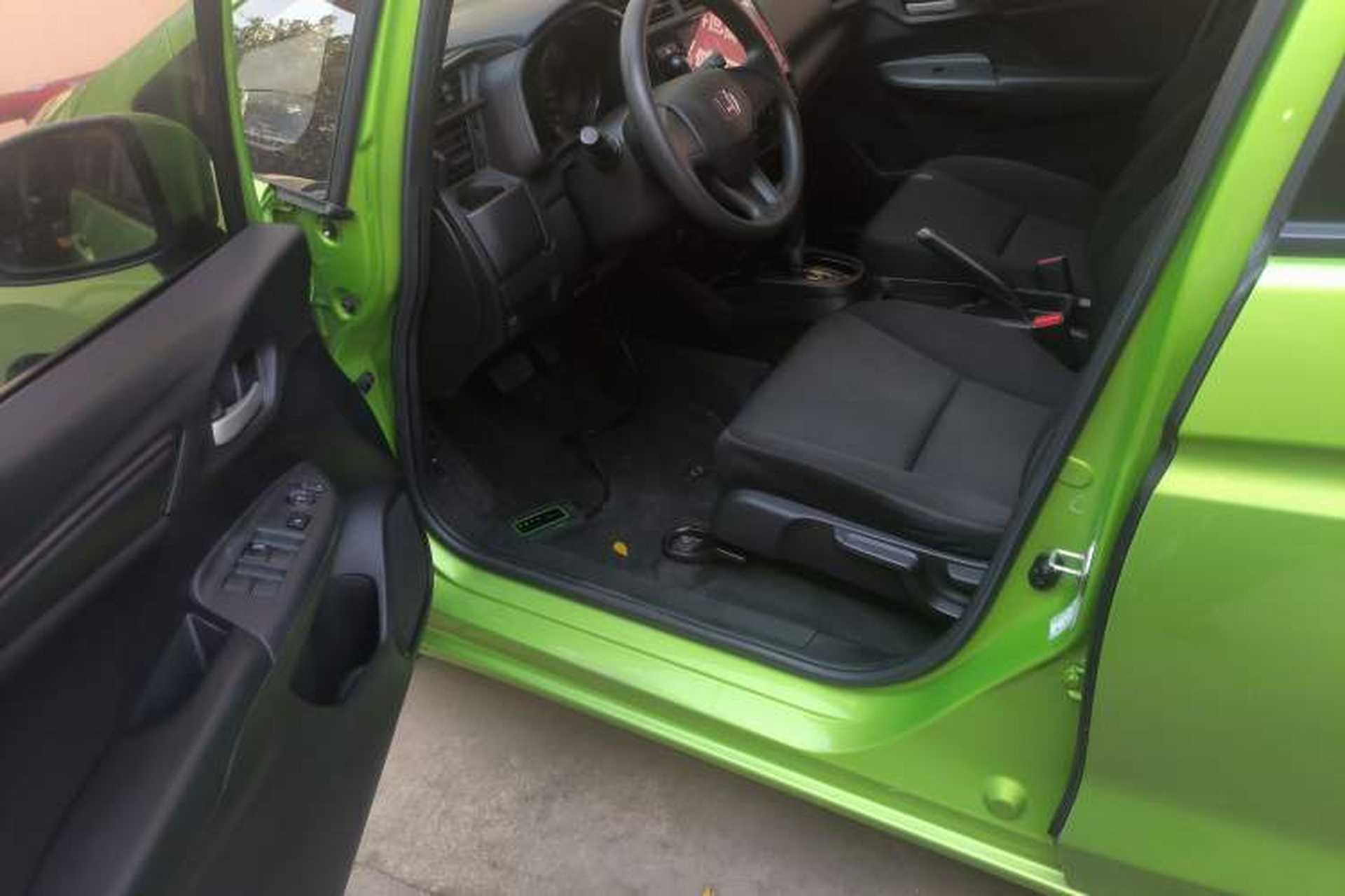 Used Honda Fit 2018 1.5L CVT Comfort Sunroof Version Driver Seat