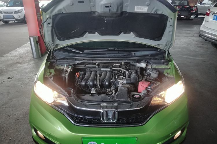 Used Honda Fit 2018 1.5L CVT Trendy Run+ Edition Engine Bay