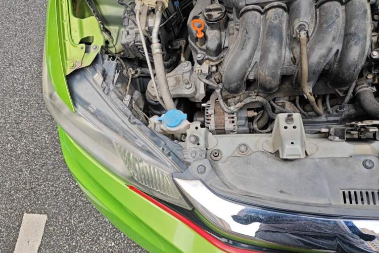 Used Honda Fit 2018 1.5L CVT Trendy Sports Edition Engine Bay Right