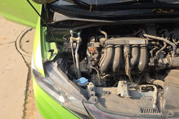 Used Honda Fit 2018 1.5L CVT Trendy Run+ Edition Engine Bay Right