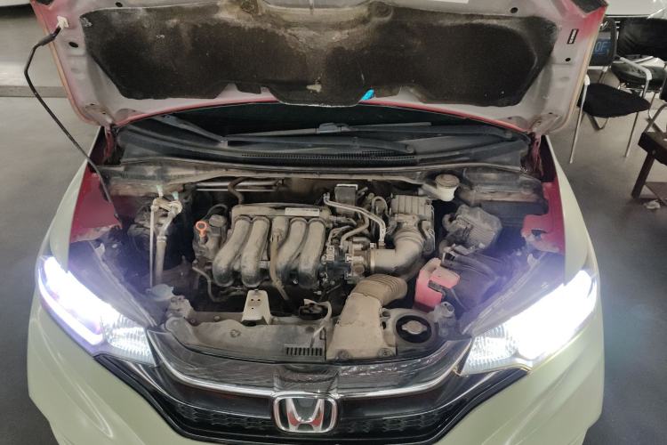 Used Honda Fit 2018 1.5L CVT Comfort Sunroof Version Engine Bay