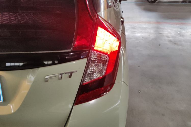 Used Honda Fit 2018 1.5L CVT Comfort Sunroof Version Exterior 1