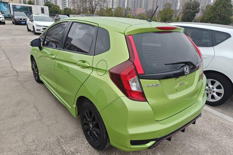 Used Honda Fit 2018 1.5L CVT Trendy Sports Edition Exterior 3