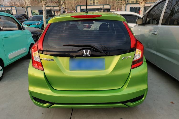 Used Honda Fit 2018 1.5L CVT Comfort Sunroof Version Exterior 4