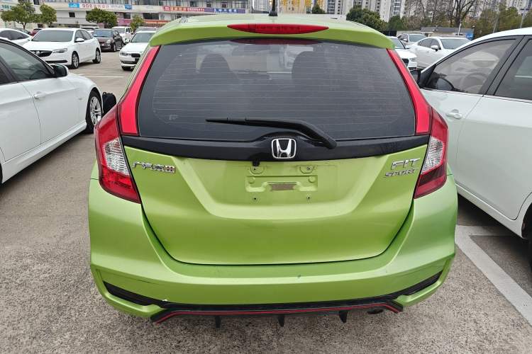 Used Honda Fit 2018 1.5L CVT Trendy Sports Edition Exterior 4