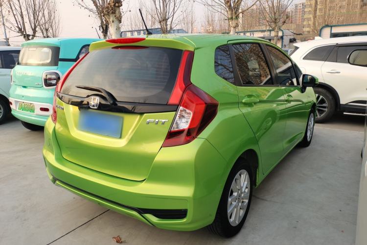 Used Honda Fit 2018 1.5L CVT Comfort Sunroof Version Exterior 5