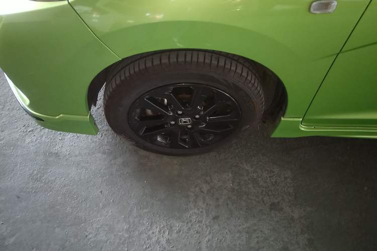 Used Honda Fit 2018 1.5L CVT Trendy Run+ Edition Exterior 7