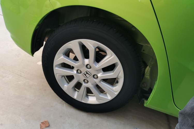 Used Honda Fit 2018 1.5L CVT Comfort Sunroof Version Exterior 8