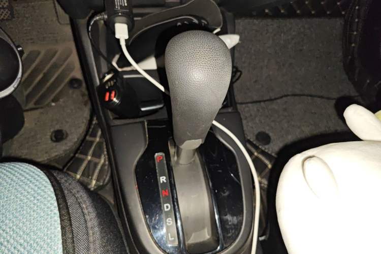 Used Honda Fit 2018 1.5L CVT Comfort Sunroof Version Gear Lever