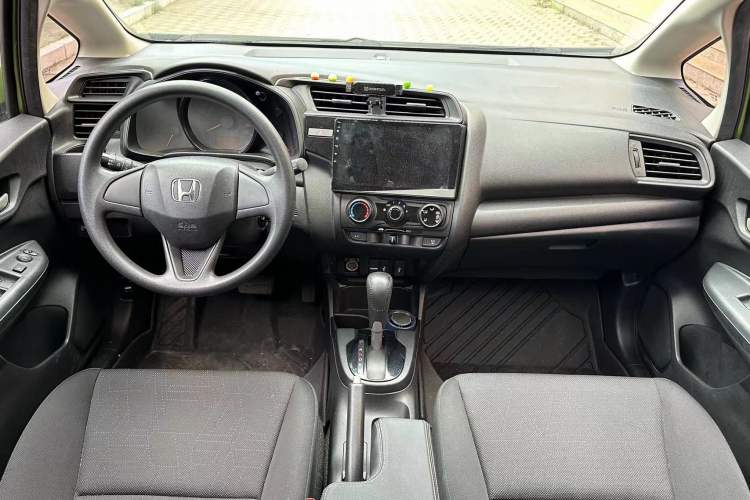 Used Honda Fit 2018 1.5L CVT Comfort Sunroof Version Interior 1