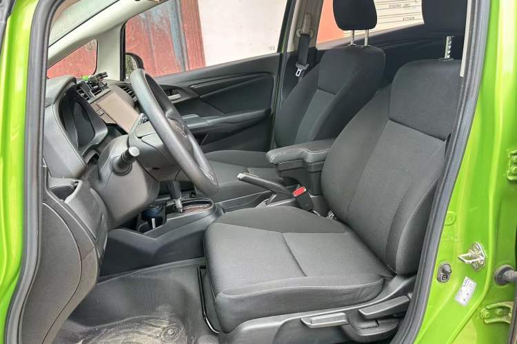 Used Honda Fit 2018 1.5L CVT Comfort Sunroof Version Interior 2