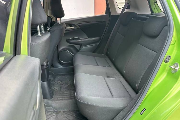 Used Honda Fit 2018 1.5L CVT Comfort Sunroof Version Interior 3
