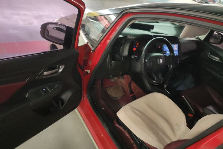 Used Honda Fit 2018 1.5L CVT Comfort Sunroof Version Interior 3