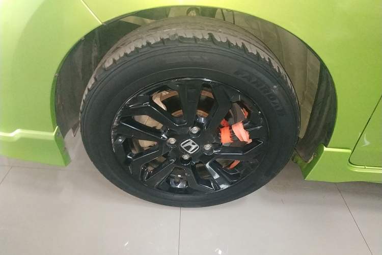 Used Honda Fit 2018 1.5L CVT Trendy Run+ Edition Left Front Wheel Hub
