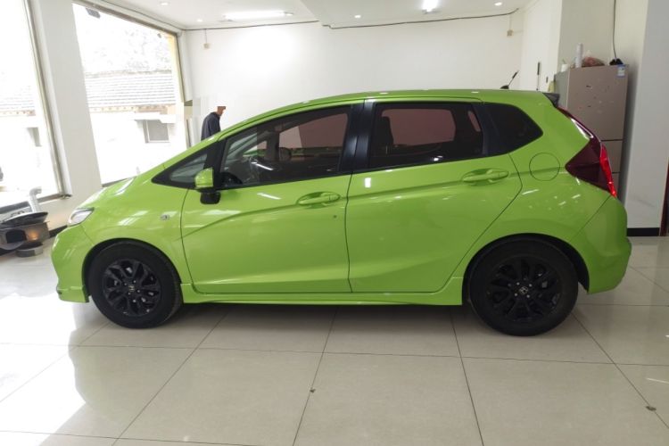 Used Honda Fit 2018 1.5L CVT Trendy Run+ Edition Left Side
