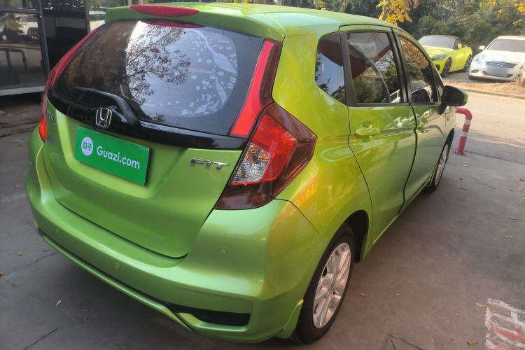 Used Honda Fit 2018 1.5L CVT Comfort Sunroof Version Rear Right 45 Deg