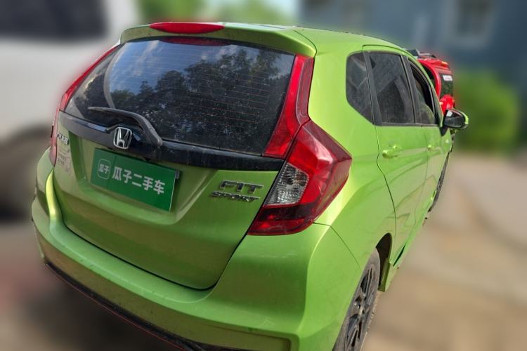 Used Honda Fit 2018 1.5L CVT Trendy Run+ Edition Rear Right 45 Deg