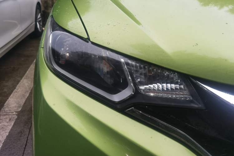 Used Honda Fit 2018 1.5L CVT Trendy Run+ Edition Right Front Headlight