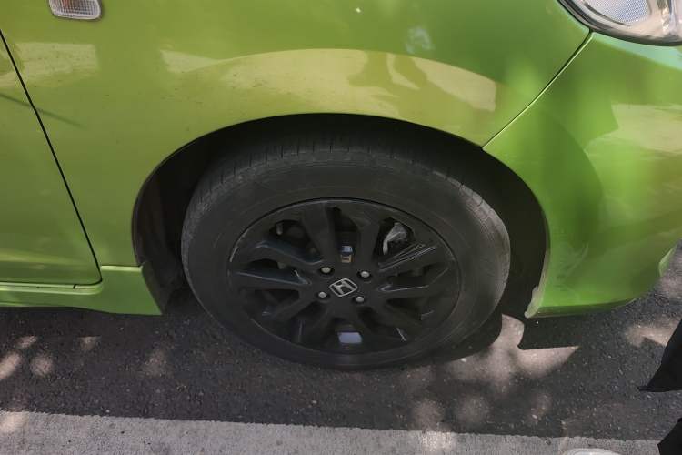 Used Honda Fit 2018 1.5L CVT Trendy Sports Edition Right Front Wheel Hub