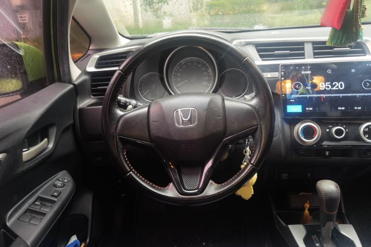 Used Honda Fit 2018 1.5L CVT Trendy Run+ Edition Steering Wheel