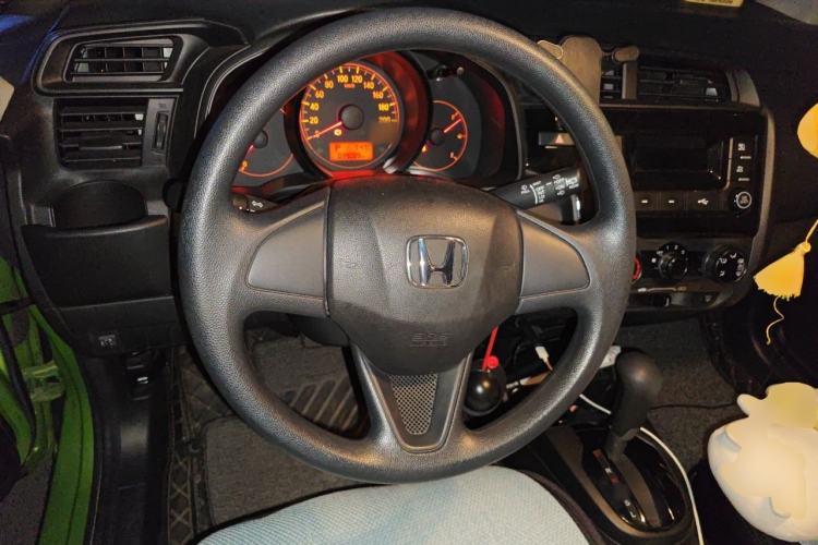 Used Honda Fit 2018 1.5L CVT Comfort Sunroof Version Steering Wheel