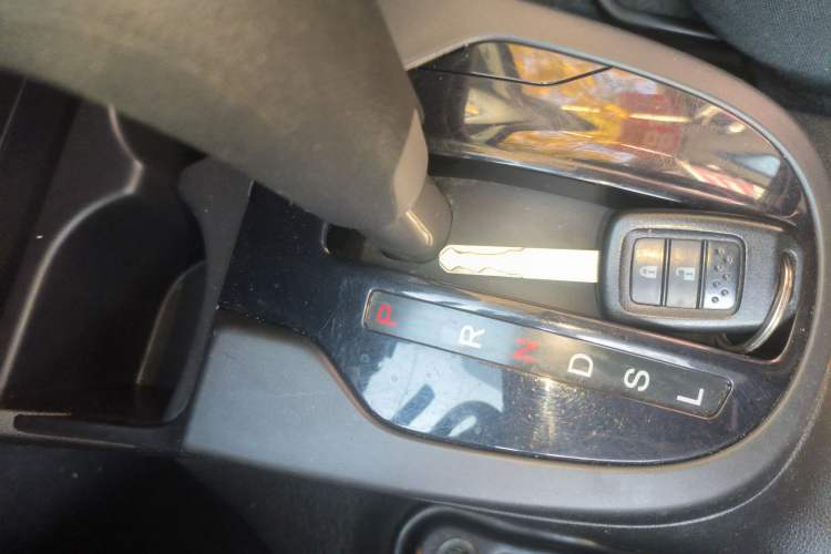 Used Honda Fit 2018 1.5L CVT Comfort Sunroof Version Vehicle Key