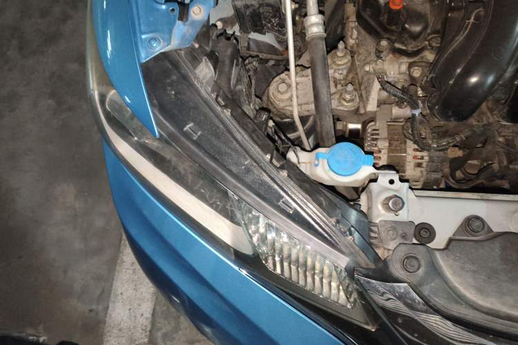 Used Honda Fit 2018 1.5L CVT Trendy Sports Edition Engine Bay Right